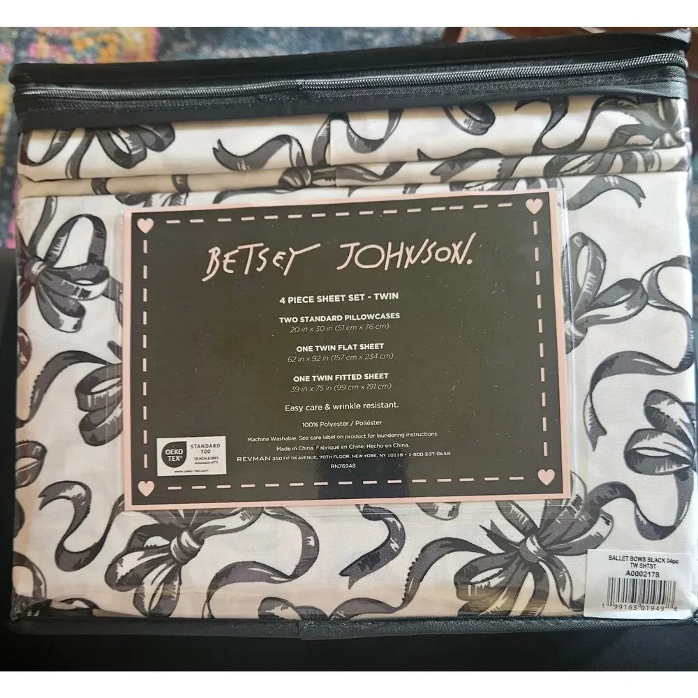 Betsey Johnson 4 piece twin sheet set Ballet Black Bows wrinkle resist Soft NIP